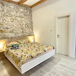 Steinhaus Mit Privatem Aussenpool By Interhome Feriehus Tribalj (Primorsko-Goranska)