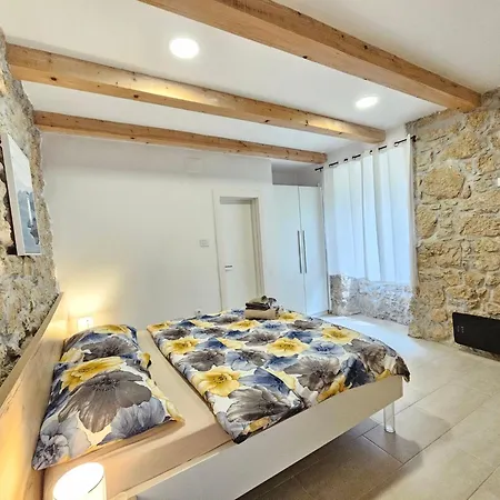 Steinhaus Mit Privatem Aussenpool By Interhome