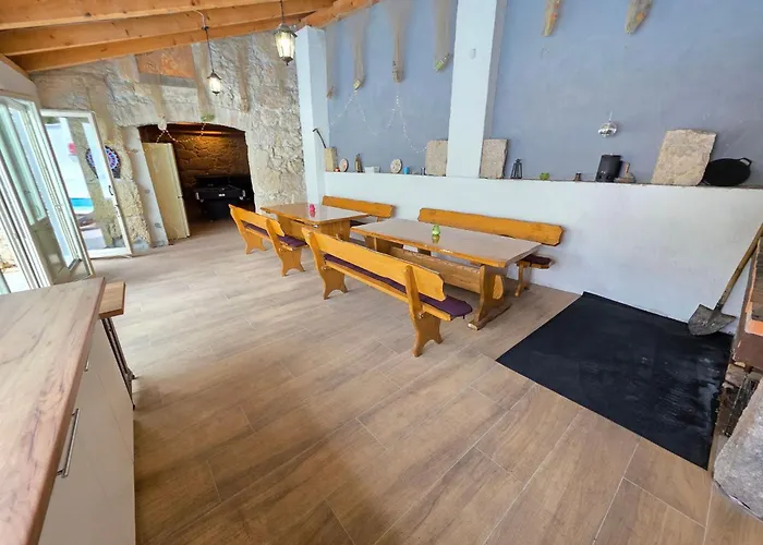 Steinhaus Mit Privatem Aussenpool By Interhome Vakantiehuis *