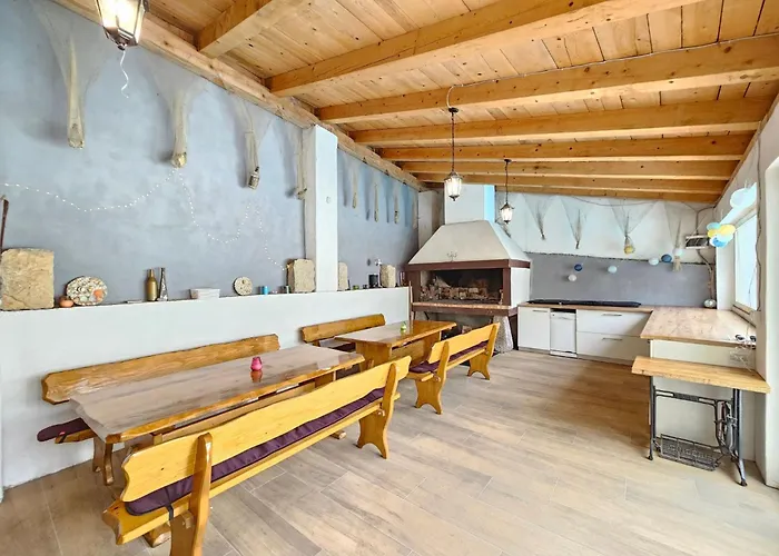 Vakantiehuis Steinhaus Mit Privatem Aussenpool By Interhome *