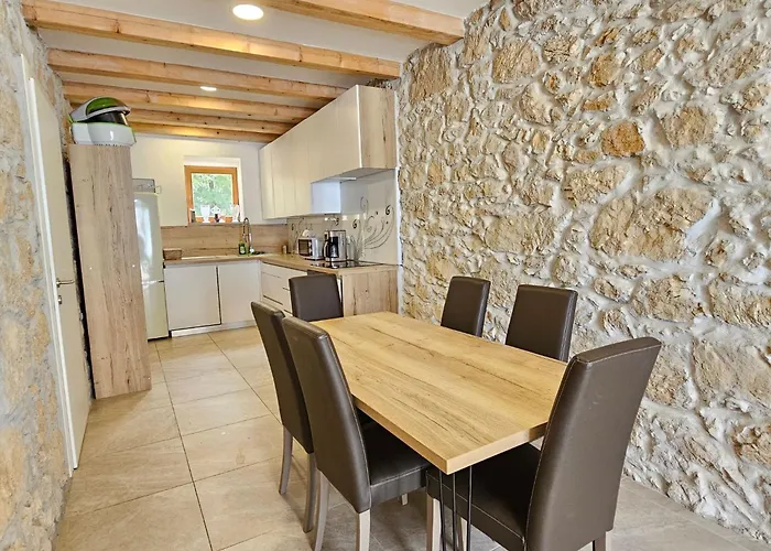 Steinhaus Mit Privatem Aussenpool By Interhome