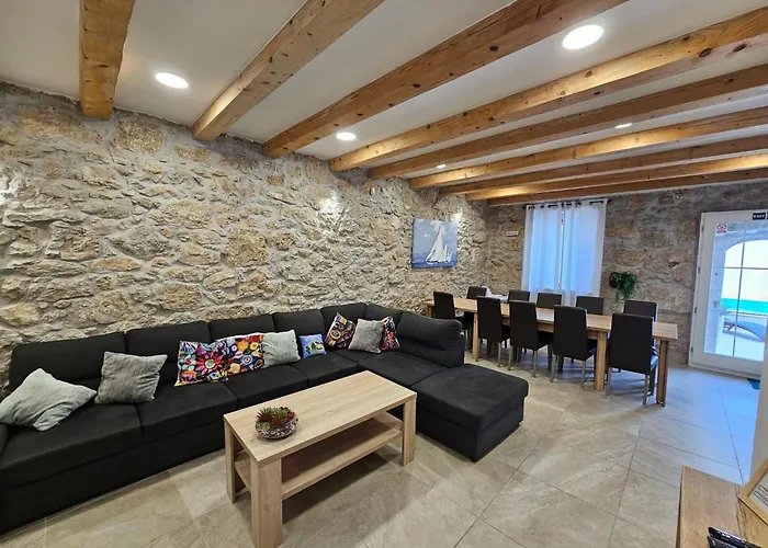 Steinhaus Mit Privatem Aussenpool By Interhome *