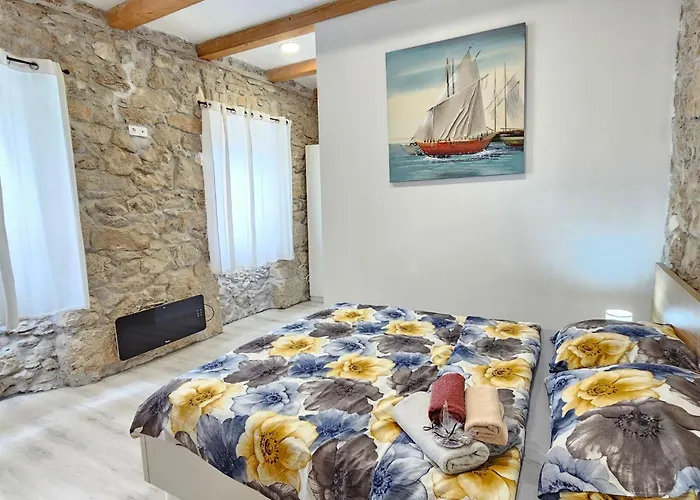 Vakantiehuis Steinhaus Mit Privatem Aussenpool By Interhome