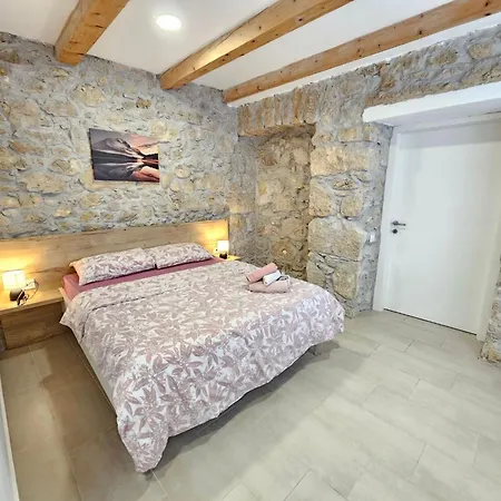 Steinhaus Mit Privatem Aussenpool By Interhome * Tribalj