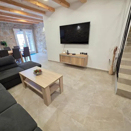 Steinhaus Mit Privatem Aussenpool By Interhome Holiday home Tribalj (Primorsko-Goranska)