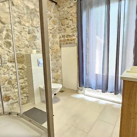Steinhaus Mit Privatem Aussenpool By Interhome *