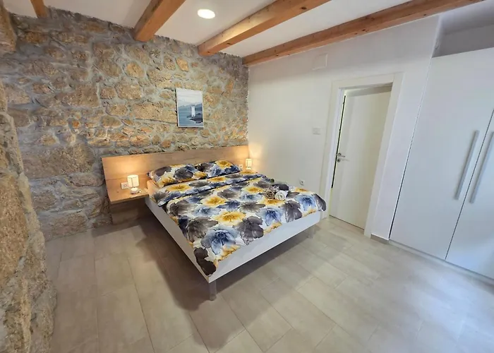 Steinhaus Mit Privatem Aussenpool By Interhome