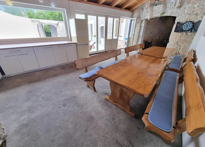 Steinhaus Mit Privatem Aussenpool By Interhome *
