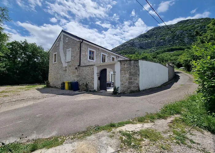 Nyaraló Steinhaus Mit Privatem Aussenpool By Interhome Tribalj